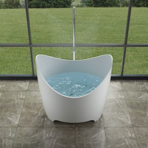 small bath tub