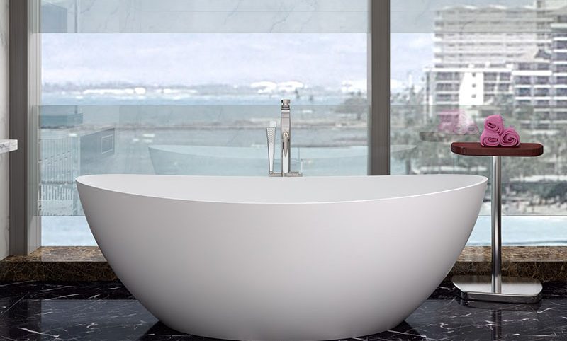 luxury bath tub